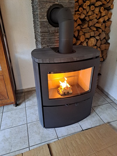 Instalace krbových kamen Heta Scan-line 1000, Obklad Blackwood - Velké Popovice 2