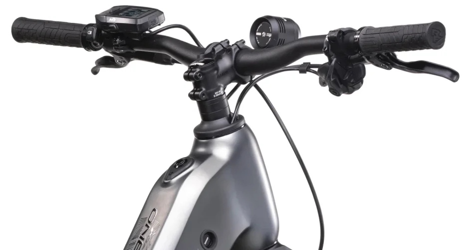 CRUSSIS ONE-COUNTRY 10.10 720 WH 2025