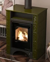 Krbová kachlová kamna HS FLAMINGO AQUAFLAM VARIO PERU 11/5 - zelená v interiéru