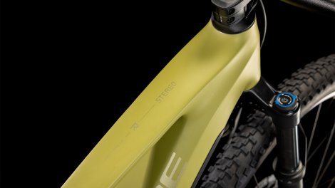Celoodpružené elektrokolo CUBE STEREO HYBRID ONE22 RACE DRYGREEN´N´OLIVE 2025
