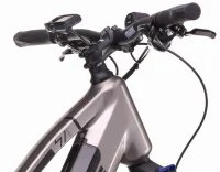 Elektrokolo CRUSSIS E-SAVELA 7.11 518 WH 2026 detail řídítek Elektrokolo CRUSSIS E-SAVELA 7.11 518 WH 2026 detail řídítek