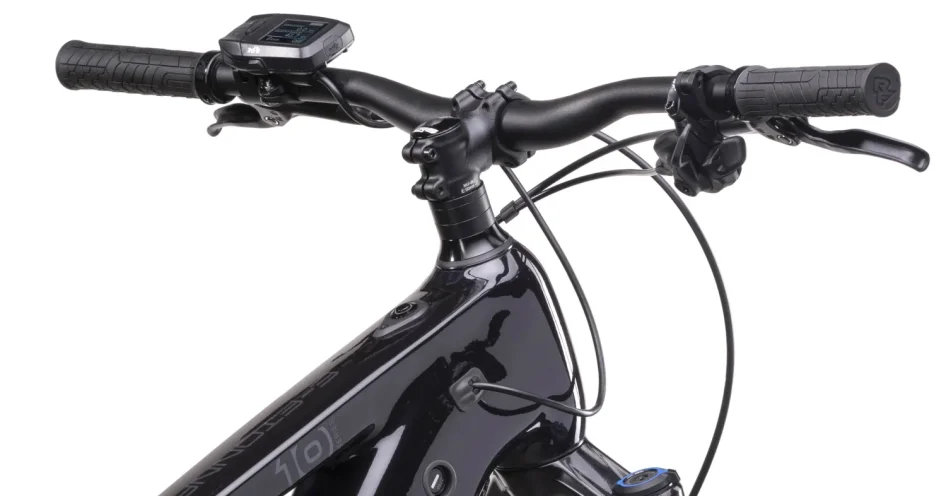 CRUSSIS E-FIONNA 10.10 900 WH 2025