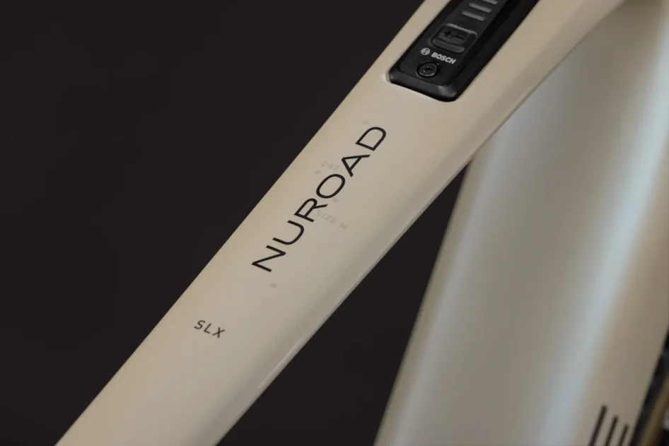 Elektrokolo CUBE NUROAD HYBRID C:62 SLX 400X GLINTSAND´N´BLACK 2027 ovládání