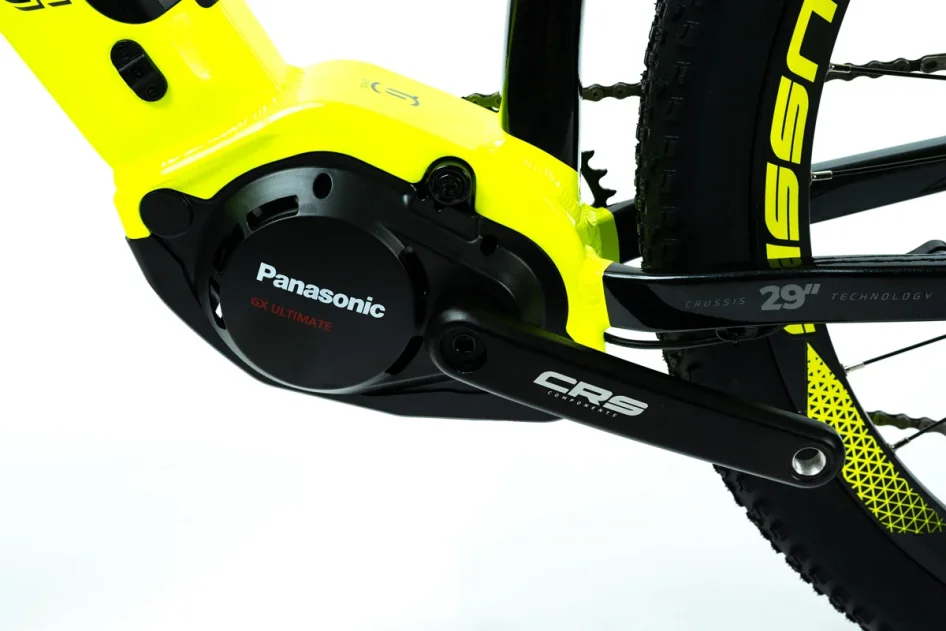 CRUSSIS E-LARGO 9.9-M 2024