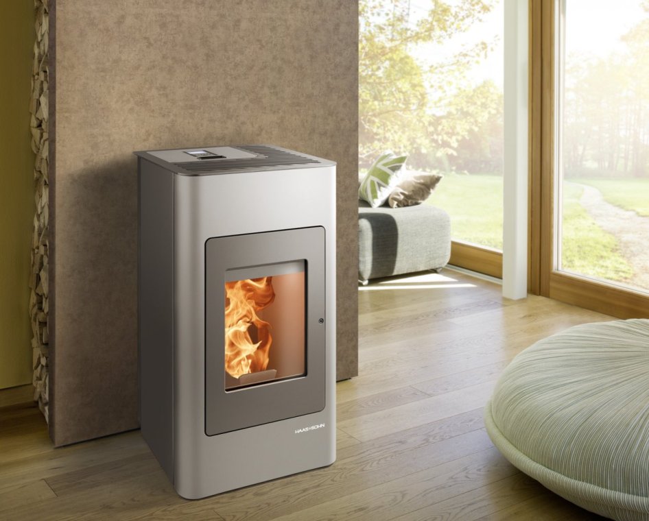 Peletová kamna HAAS+SOHN HSP 1.17 ŠEDÁ/ČERNÁ - v interiéru