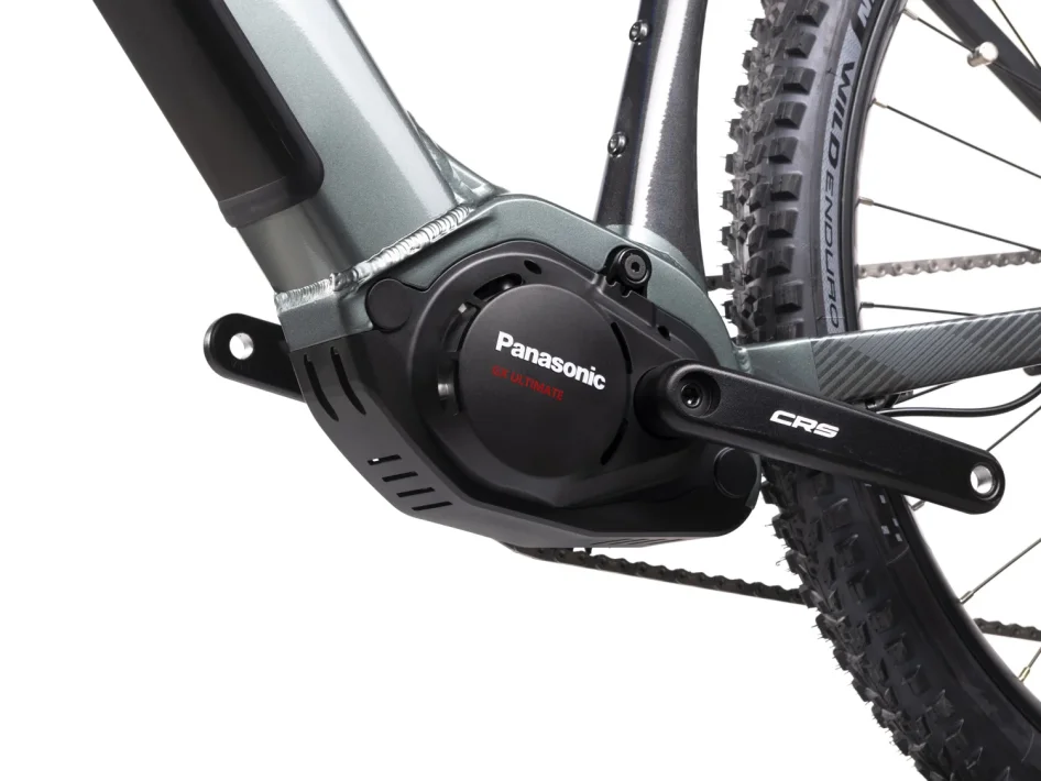 CRUSSIS E-HARD 10.10 PRO 720 WH 2025