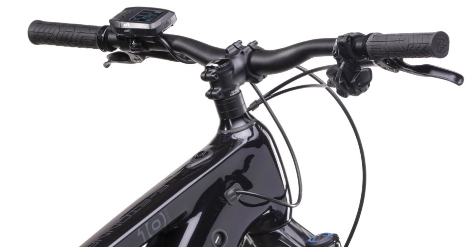 CRUSSIS E-FIONNA 10.10 900 WH 2025 - Velikost rámu: 20" (výška 180 - 190 cm)