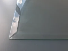 PODSTAVNÉ SKLO POD KAMNA S FAZETOU 6 MM