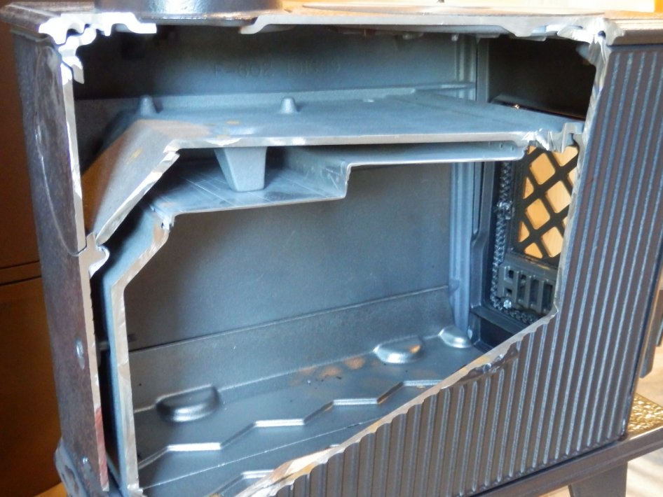 Litinová krbová kamna JOTUL F 602 CB ČERNÝ LAK - průřez kamny