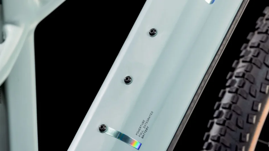 CUBE REACTION HYBRID RACE DESERTGREEN´N´PRISM 2025