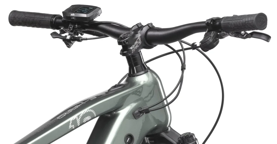 CRUSSIS E-HARD 10.10 PRO 900 WH 2025