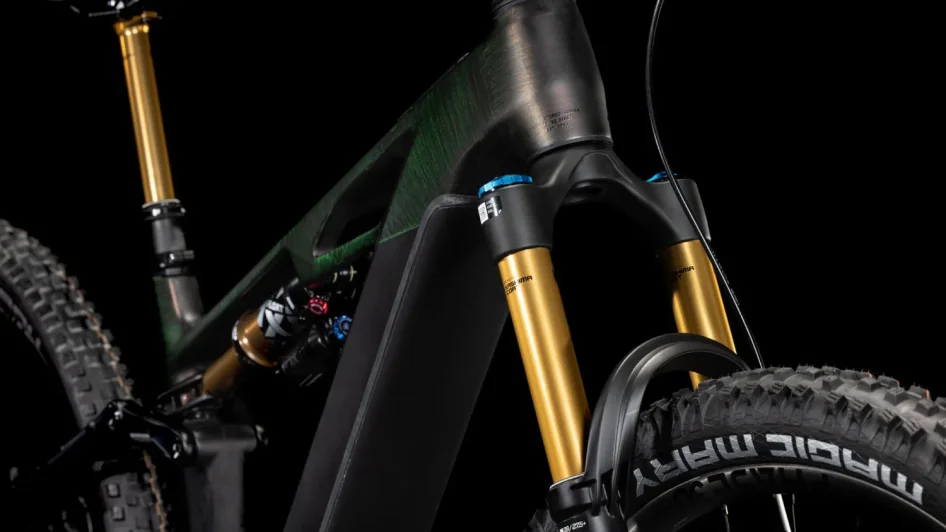 CUBE STEREO HYBRID ONE44 HPC SLT LIQUIDLAVA´N´BLACK 2025
