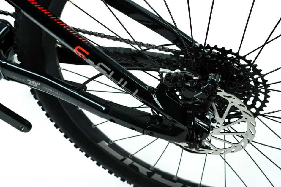 CRUSSIS E-FULL 10.9-M 2024