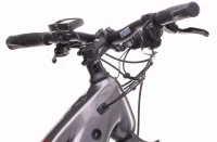 Elektrokolo CRUSSIS E-SAVELA 9.11 715 WH 2026 detail řídítek