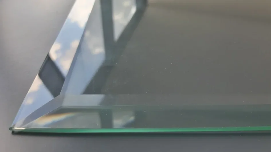 PODSTAVNÉ SKLO POD KAMNA S FAZETOU 6 MM - detail II