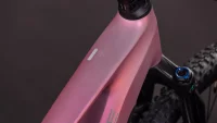 Celoodpružené elektrokolo CUBE STEREO HYBRID ONE22 RACE SHIFTBLUSH´N´BLACK 2026 detail rámu