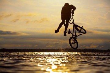 Malá výprava do světa jízdních kol BMX