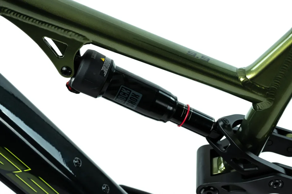 CRUSSIS E-FULL 9.9-M 2024