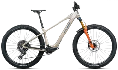 CRUSSIS E-HARD 11.11-PRO 600 WH 2026