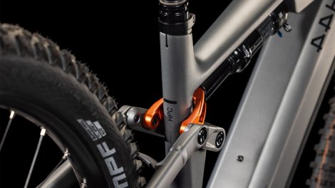 Celoodpružené elektrokolo CUBE STEREO HYBRID ONE44 HPC SLX SLABGREY´N´ORANGE 2025