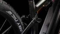CUBE STEREO HYBRID ONE44 HPC SLT LIQUIDLAVA´N´BLACK 2025