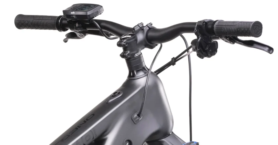 CRUSSIS ONE-GUERA 10.10 720 WH 2025 - Velikost rámu: 15" (výška 155 - 165 cm)