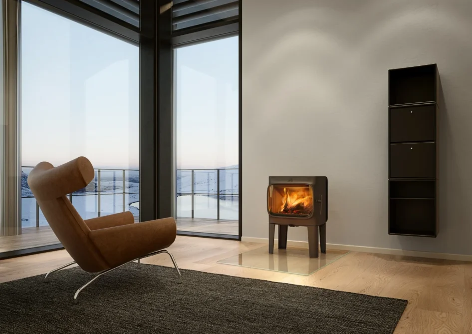 Litinová krbová kamna JOTUL F 305 LL ČERNÝ LAK v prostoru