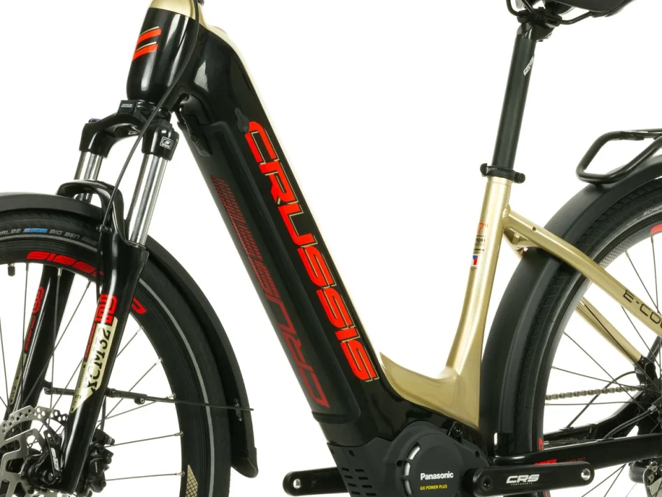 CRUSSIS E-COUNTRY 7.9-M 2024