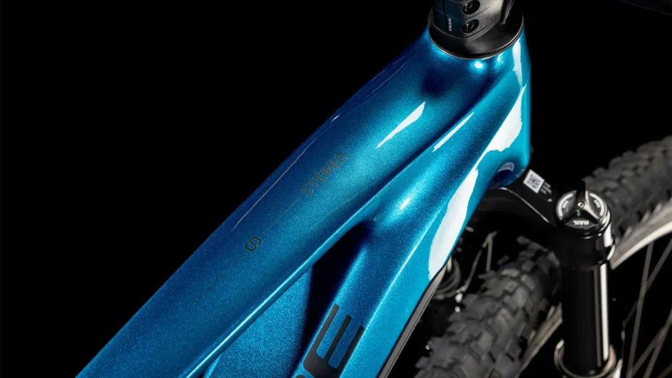 CUBE STEREO HYBRID ONE22 SLX ELECTRICBLUE´N´BLACK 2025 - Velikost rámu: XL (výška 185 - 195 cm)