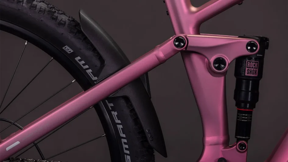 Celoodpružené elektrokolo CUBE STEREO HYBRID ONE22 RACE SHIFTBLUSH´N´BLACK 2026 detail zadní stavby
