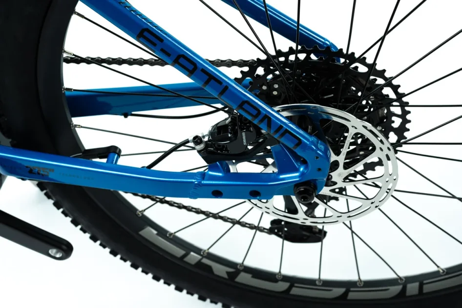 CRUSSIS E-ATLAND 10.9-M 2024