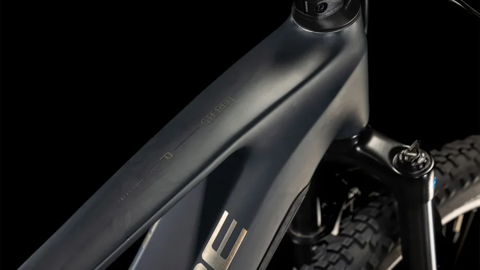 CUBE STEREO HYBRID ONE22 PRO 600 WH NIGHT´N´CHROME 2025