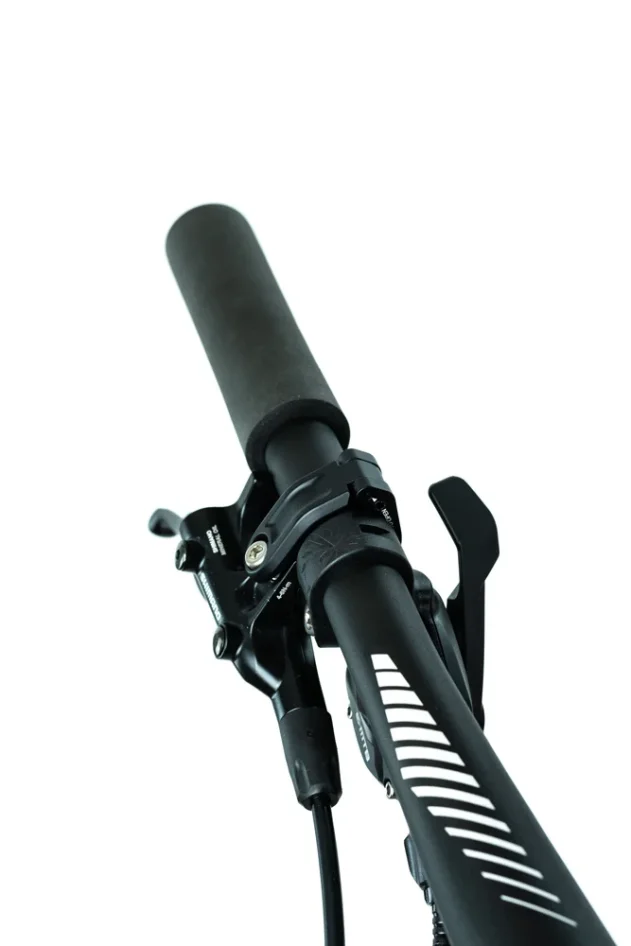 CRUSSIS E-CROSS LOW 9.9-M 2024