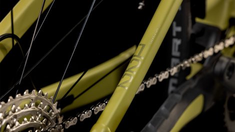Celoodpružené elektrokolo CUBE STEREO HYBRID ONE22 RACE DRYGREEN´N´OLIVE 2025