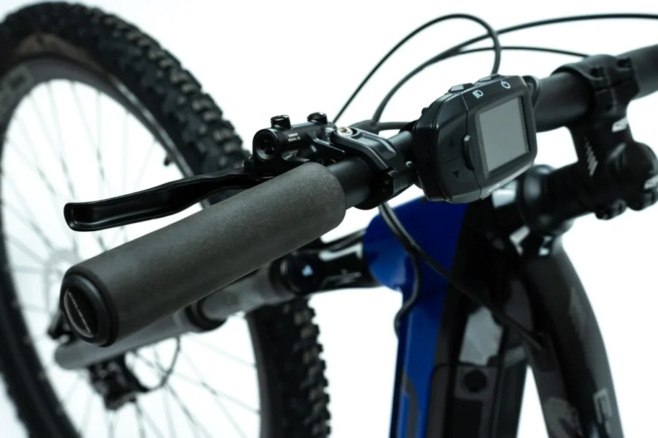 CRUSSIS E-ATLAND 9.9-L 2024 - Velikost rámu: 20" (výška 180 - 190 cm)