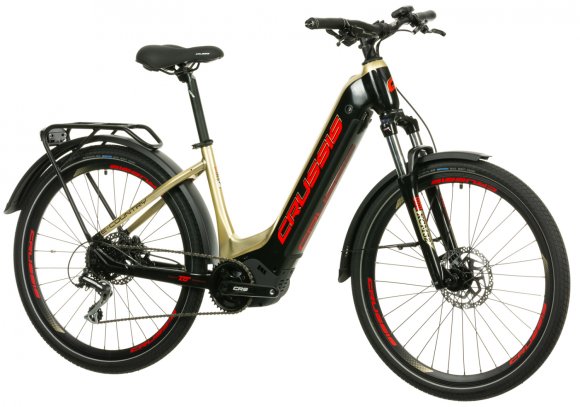 Představení modelu Crussis E-Country 7.9 2024