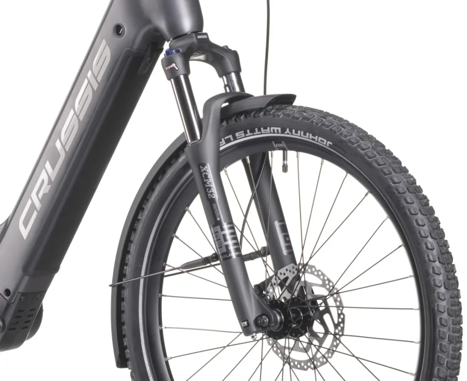 CRUSSIS ONE-COUNTRY 7.10 522 WH 2025 - Velikost rámu: 15" (výška 155 - 165 cm)