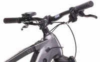 Elektrokolo CRUSSIS ONE-LARGO 9.11 715 WH 2026 detail řídítek