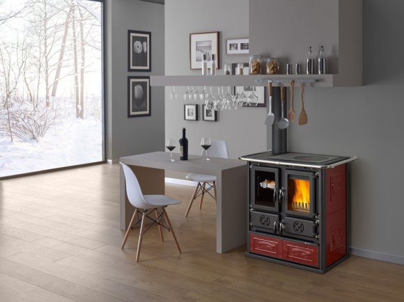 Krbová kamna se sporákem si užijete i v létě