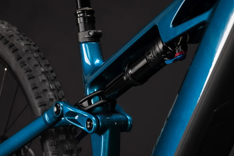 Celoodpružené elektrokolo CUBE STEREO HYBRID ONE44 HPC RACE 800 NEBULA´N´PRIZM 2027 tlumič