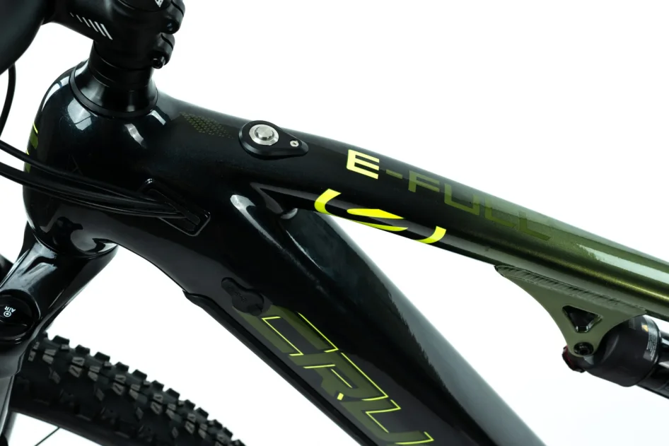 CRUSSIS E-FULL 9.9-M 2024