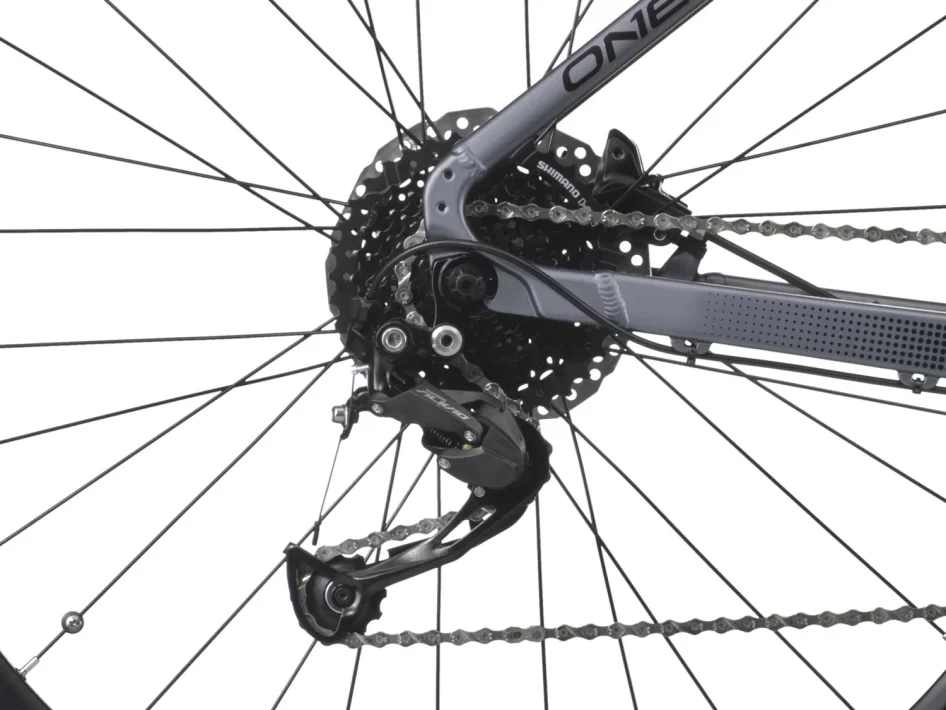 CRUSSIS ONE-CROSS LOW 7.10 518 WH 2025 - Velikost rámu: 18" (výška 170 - 180 cm)