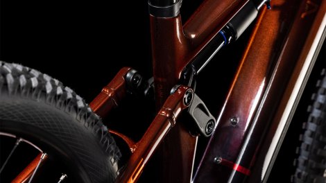 Celoodpružené elektrokolo CUBE STEREO HYBRID ONE77 HPC RACE LIQUIDORANGE´N´ORANGE 2025