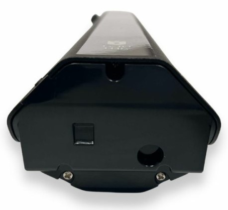 CRUSSIS BATERIE 630 WH PLNĚ INTEGROVANÁ