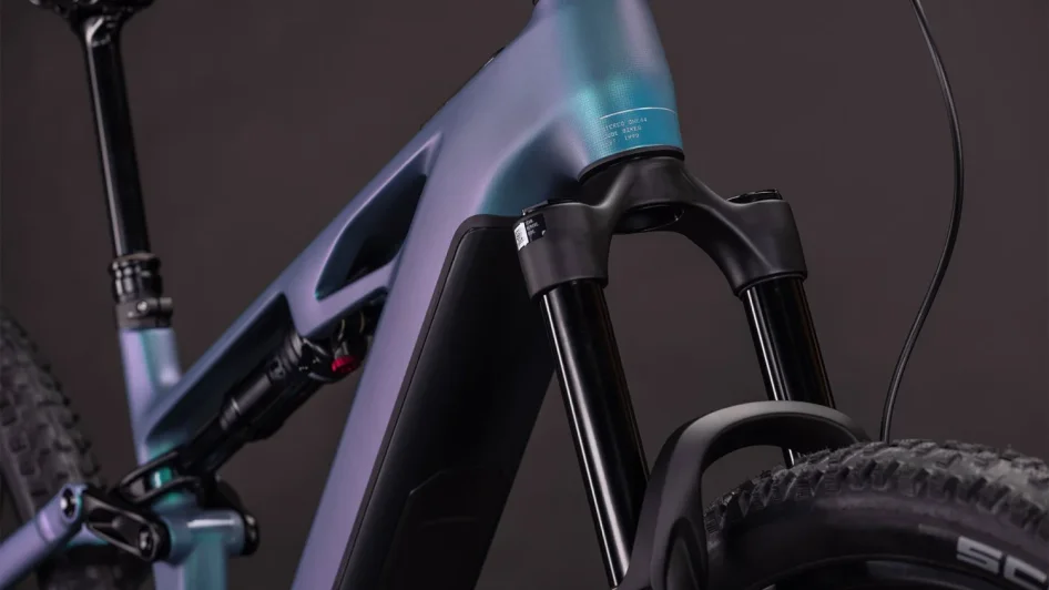Celoodpružené elektrokolo CUBE STEREO HYBRID ONE44 HPC RACE SMARAGDGREY´N´PRISM 2026 detail rámu