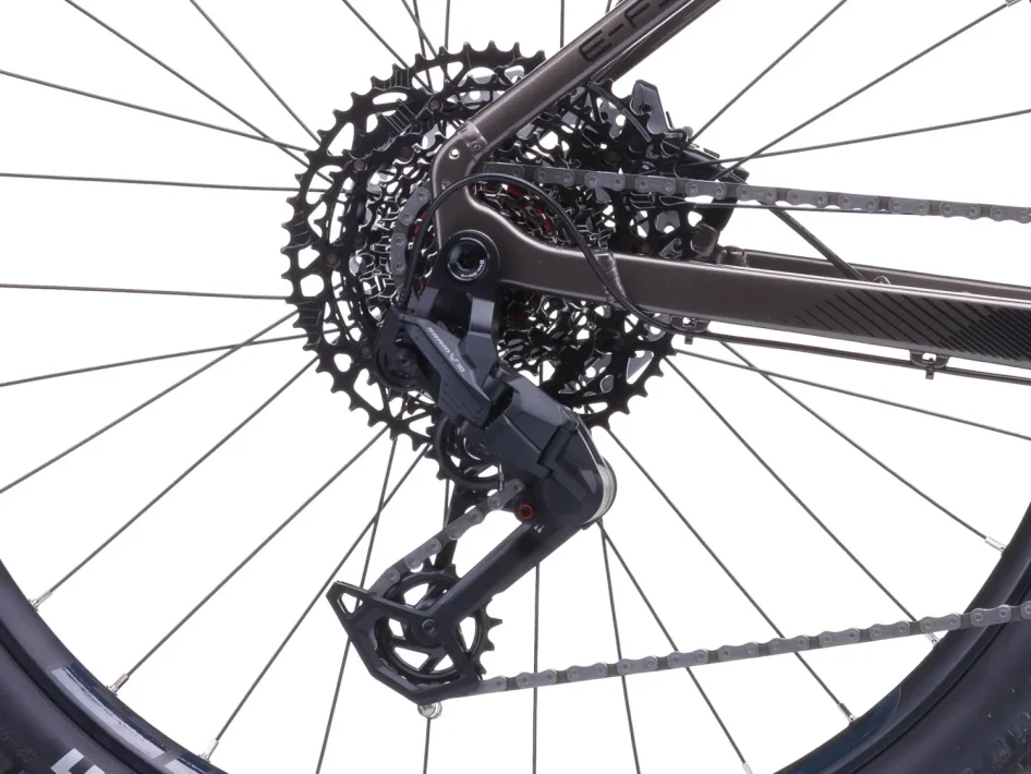 Elektrokolo CRUSSIS E-GUERA 10.11 715 WH 2026 detail přehazovačky