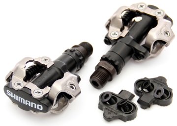 Na elektrokole šlápnout do pedálů. Nebo…?