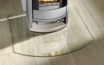 Podstavné plechy a skla pod krbová kamna