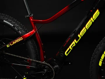 Představení modelové řady elektrokol Crussis 2023