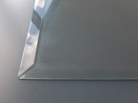 PODSTAVNÉ SKLO POD KAMNA S FAZETOU 8 MM